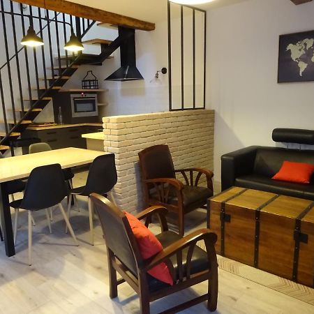 Chatte : Agreable Maison De Rue Εξωτερικό φωτογραφία