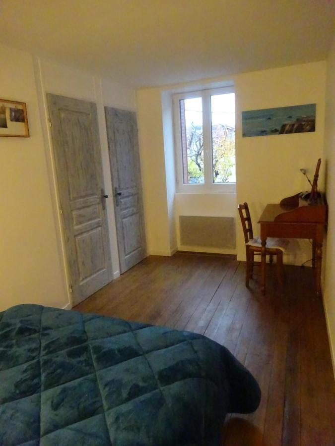 Chatte : Agreable Maison De Rue Εξωτερικό φωτογραφία